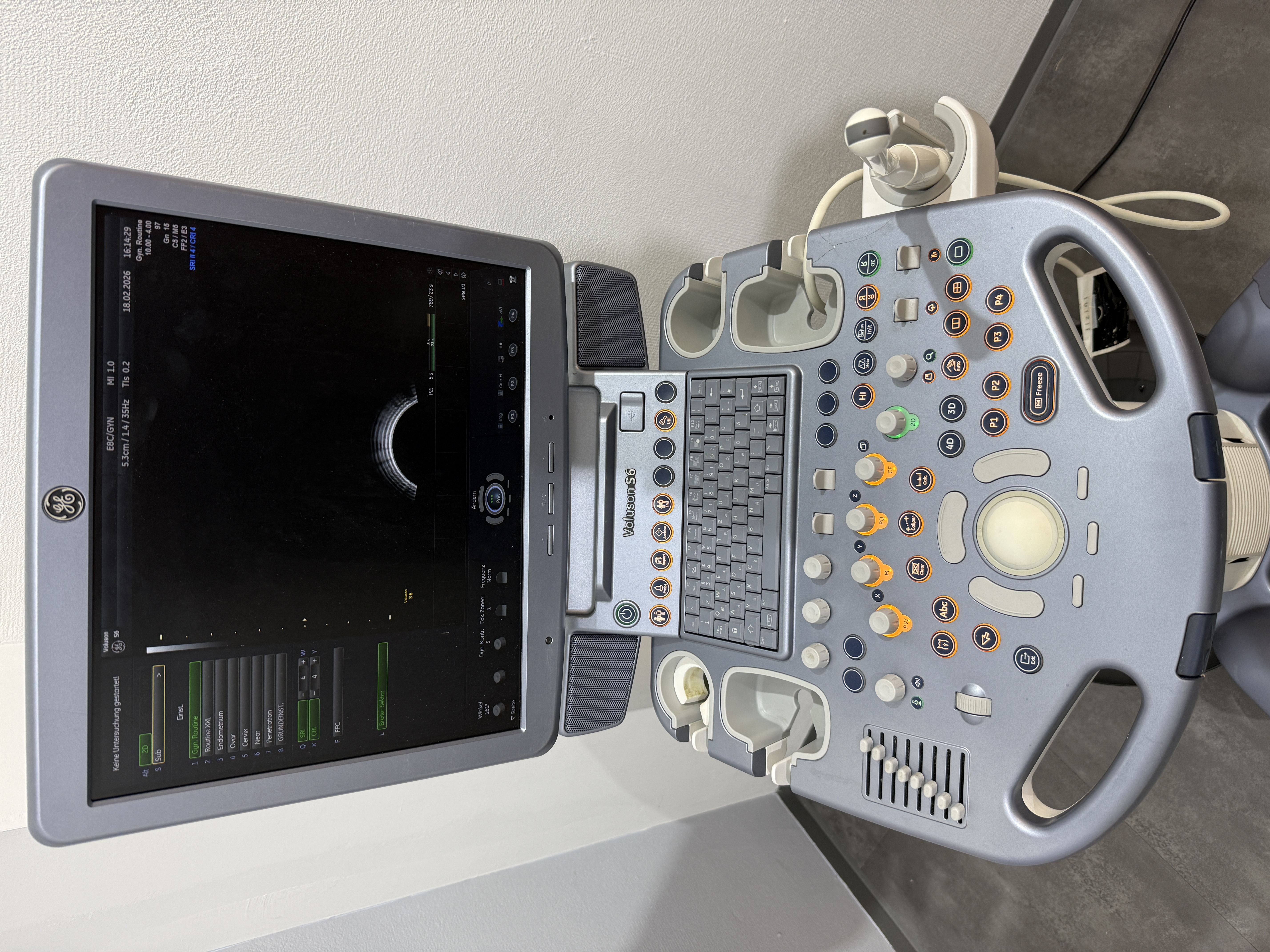 GE Voluson S6 Ultraschallgerät Gyn – Bild 2